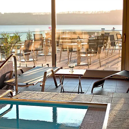 Lupinenhotel Bodensee ジプリンゲン