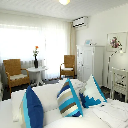 Lupinenhotel Bodensee ジプリンゲン