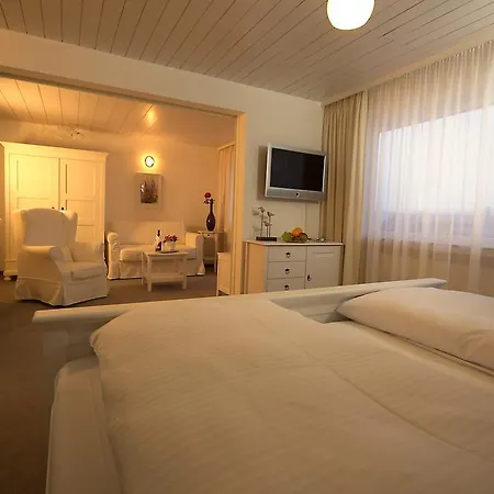 ホテル Lupinenhotel Bodensee ジプリンゲン